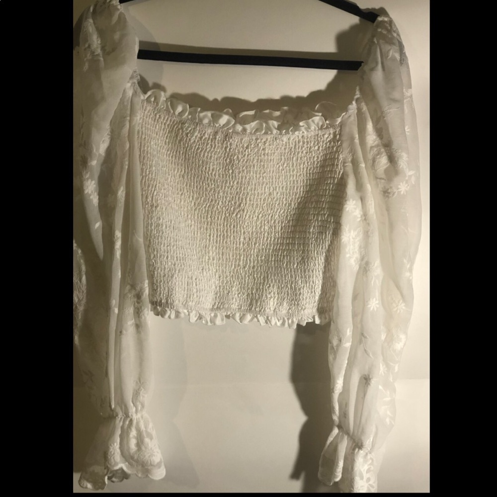 Lace sleeve off the shoulder cropped